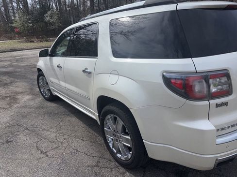 Used 2014 GMC Acadia Denali image 16
