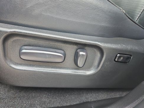 Used 2023 Toyota Tacoma Limited w/ Black Out Package (TMS) image 14