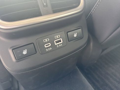 Used 2025 Subaru Outback Limited image 13