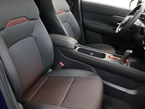 New 2026 Nissan Kicks SR w/ SR Premium Package FWD image 21