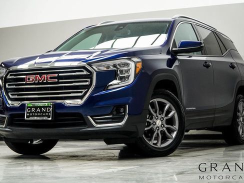 Used 2023 GMC Terrain SLT AWD/4WD image 1