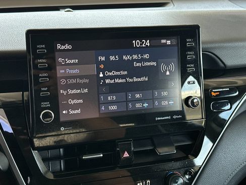 Used 2024 Toyota Camry XSE FWD image 15