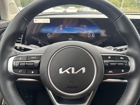 Used 2025 Kia Sportage SX FWD image 10