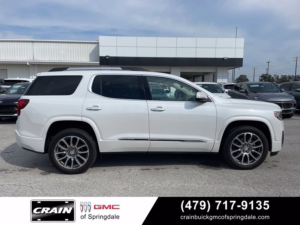 Used 2023 GMC Acadia Denali w/ Denali Ultimate Package FWD image 9
