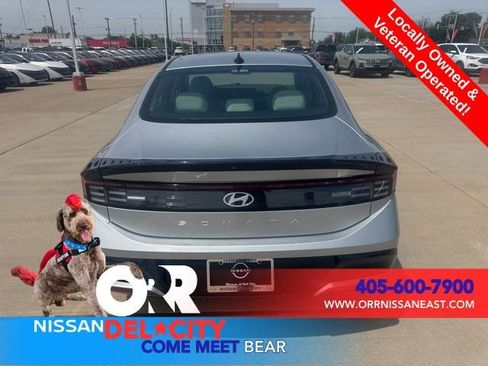 Used 2025 Hyundai Sonata SEL FWD image 4
