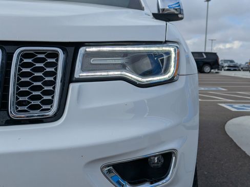 Used 2018 Jeep Grand Cherokee Overland image 45
