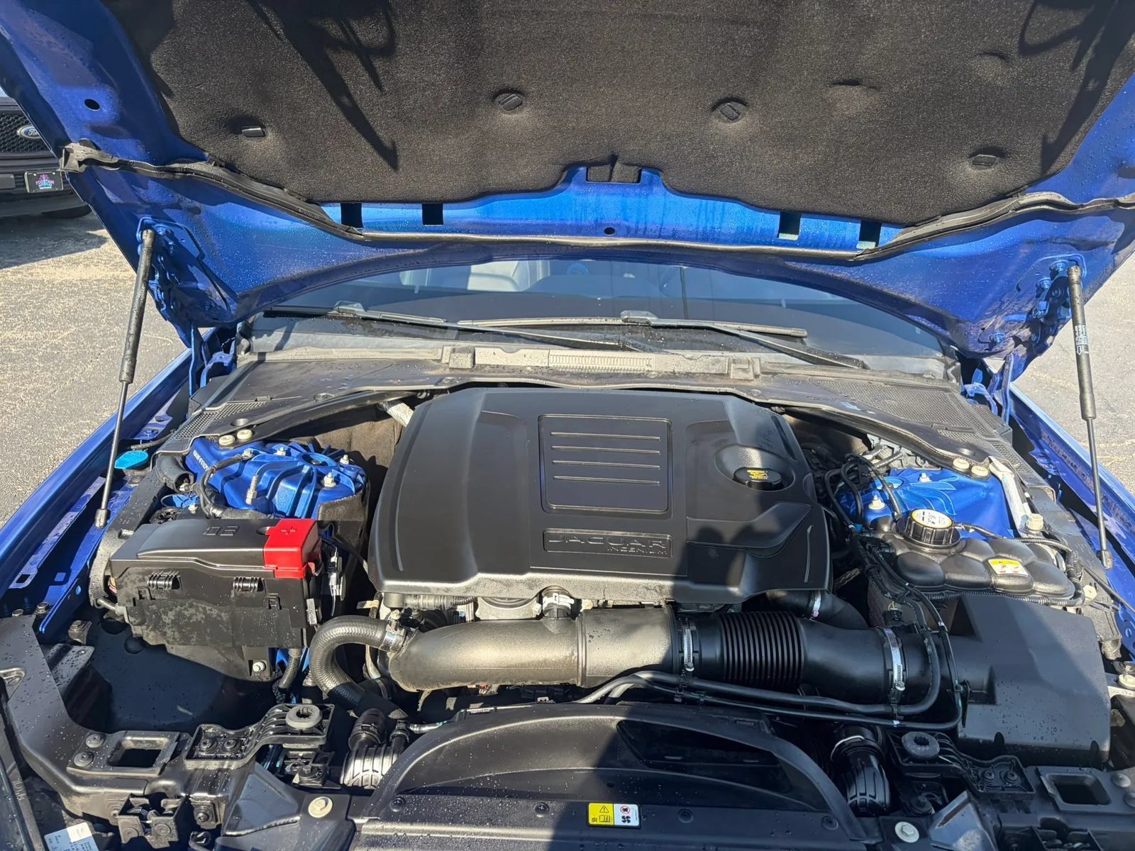 Used 2019 Jaguar XE R-Sport RWD image 9