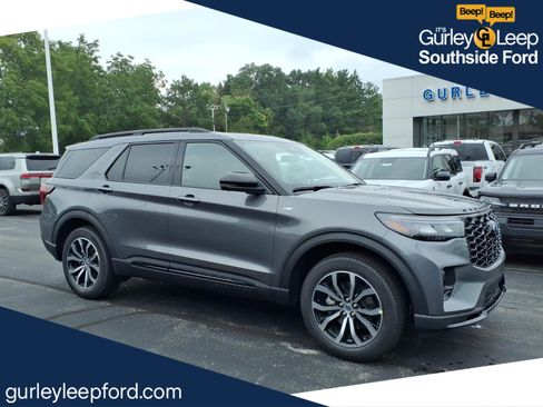 New 2026 Ford Explorer ST-Line AWD/4WD image 1