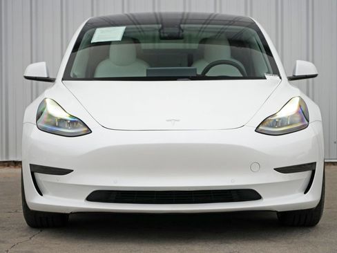 Used 2021 Tesla Model 3 Performance image 7