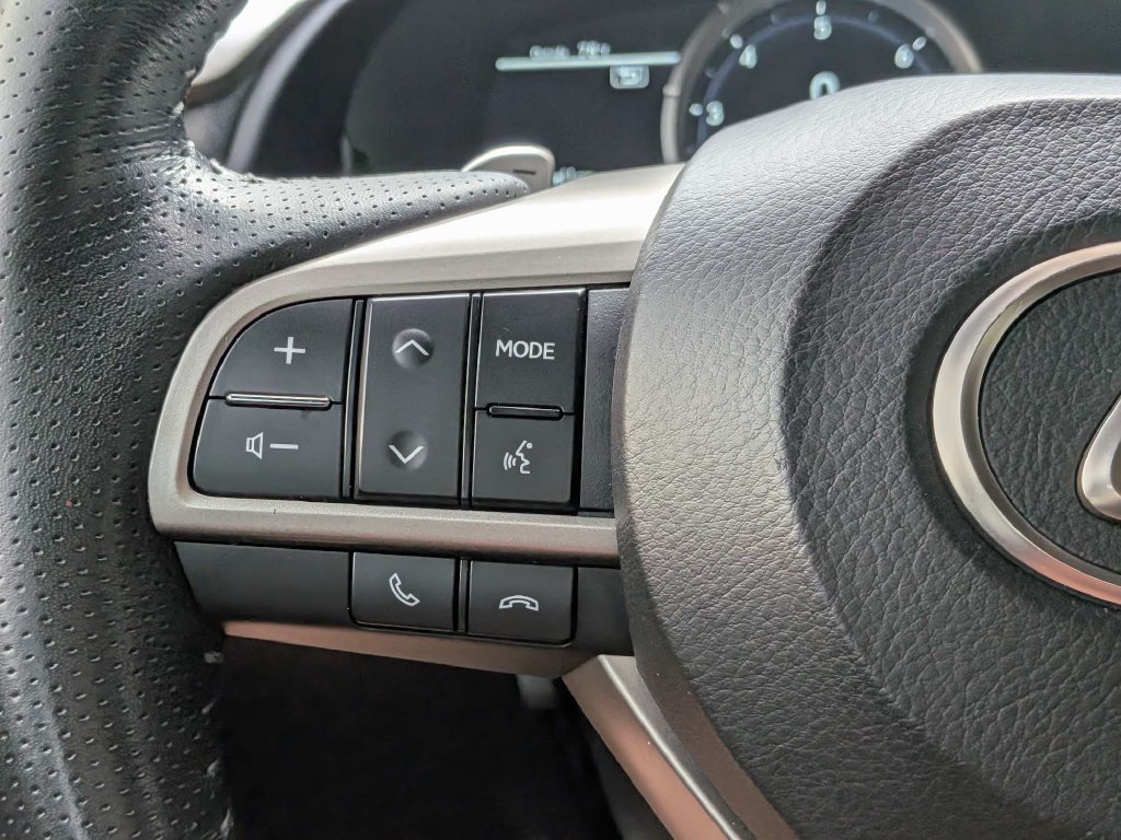 Used 2022 Lexus RX 350 F Sport w/ Accessory Package AWD/4WD image 26
