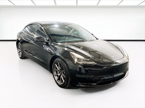 Used 2023 Tesla Model 3 Standard Range RWD image 3