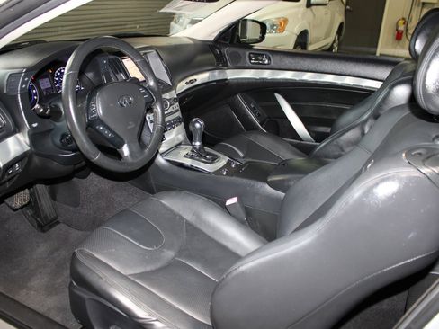 Used 2014 INFINITI Q60 Journey w/ Premium Package RWD image 24