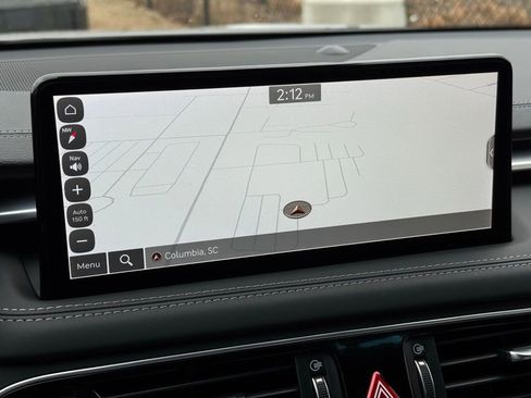 Used 2023 Genesis G70 2.0T image 3