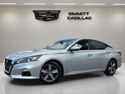 Used 2021 Nissan Altima 2.5 SV w/ SV Premium Package