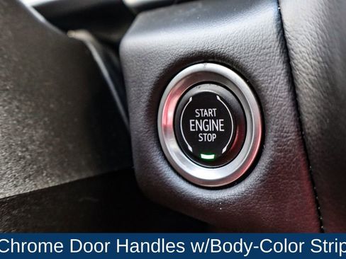 Used 2022 Chevrolet Suburban Premier image 25