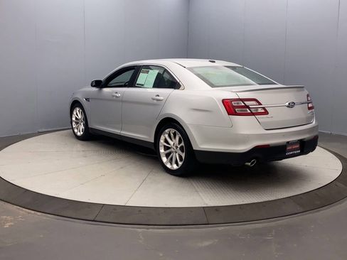 Used 2018 Ford Taurus Limited AWD/4WD image 3