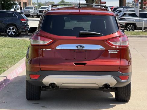 Used 2015 Ford Escape Titanium FWD image 5