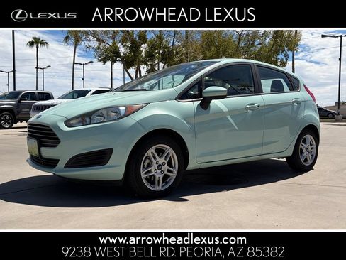 Used 2019 Ford Fiesta SE FWD image 1