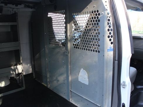 Used 2007 Chevrolet Express 1500 AWD image 16