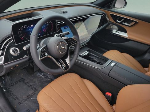 New 2026 Mercedes-Benz E 450 4MATIC Sedan image 12