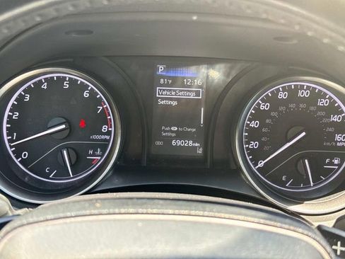 Used 2021 Toyota Camry SE FWD image 25
