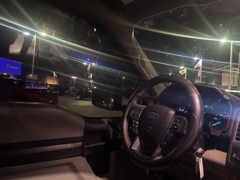 Used 2020 Ford F250 XL w/ Power Equipment Group image 19