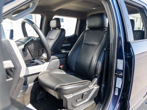 Used 2017 Ford F350 Lariat w/ Chrome Package image 25