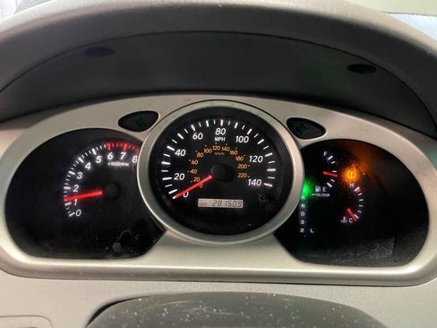 Used 2004 Toyota Highlander 4WD V6 image 35