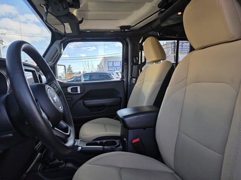 Certified 2019 Jeep Wrangler Unlimited Sport S image 5