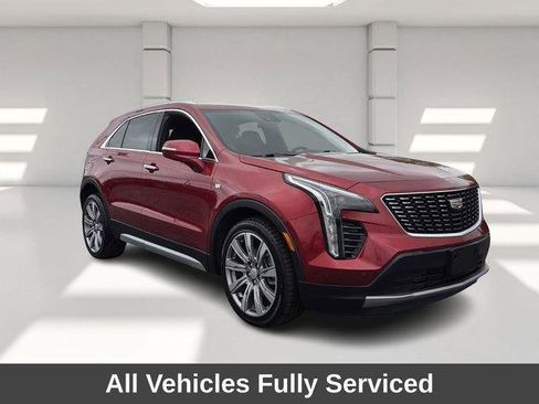 Used 2023 Cadillac XT4 Premium Luxury w/ Cold Weather Package FWD image 7