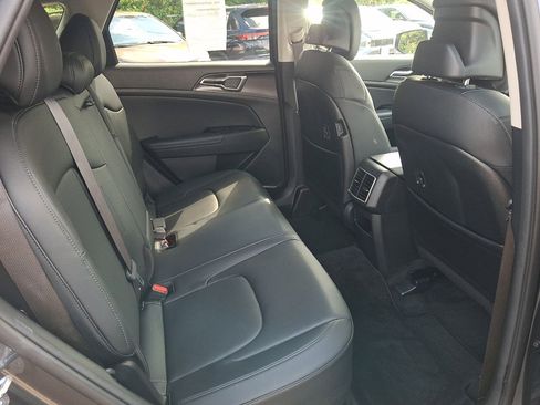 Used 2023 Kia Sportage EX AWD/4WD image 14