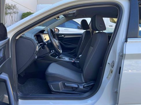 Used 2022 Volkswagen Jetta S FWD image 4