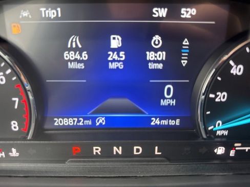 Certified 2023 Ford Explorer XLT w/ Equipment Group 202A image 31