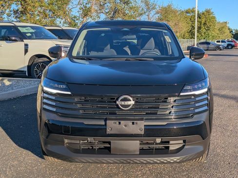 Certified 2025 Nissan Kicks SV image 9