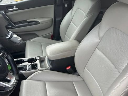 Used 2020 Kia Sportage S FWD image 7