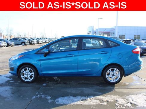 Used 2015 Ford Fiesta SE image 4