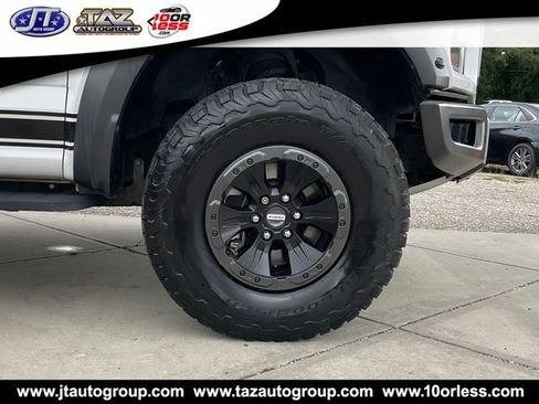 Used 2018 Ford F150 Raptor w/ Equipment Group 802A Luxury AWD/4WD image 9