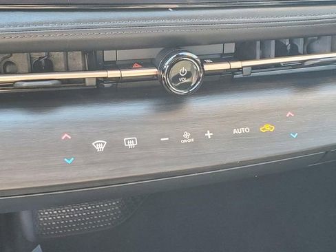 Certified 2024 Nissan Ariya AWD image 27