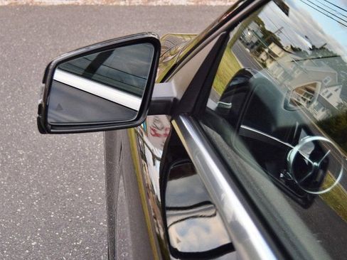 Used 2020 Mercedes-Benz GLA 250 4MATIC image 11