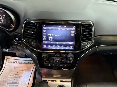 Used 2020 Jeep Grand Cherokee Limited AWD/4WD image 23