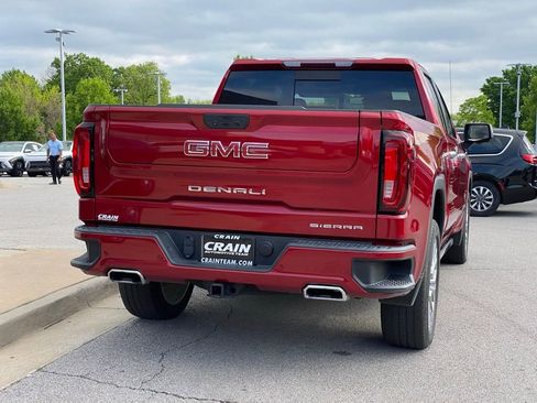 Used 2022 GMC Sierra 1500 Denali w/ Denali Premium Package AWD/4WD image 8