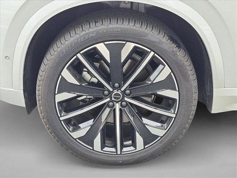 Used 2026 Volvo XC90 B6 Plus w/ Protection Package Premier AWD/4WD image 24