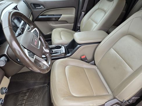 Used 2018 GMC Canyon SLT w/ Trailering Package image 17