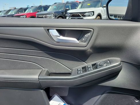 New 2026 Ford Escape SE FWD image 20