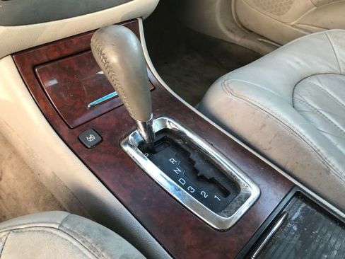 Used 2009 Buick Lucerne CXL image 7