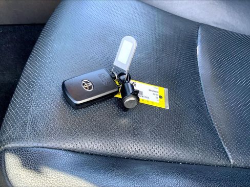 Used 2021 Toyota 4Runner Nightshade image 12