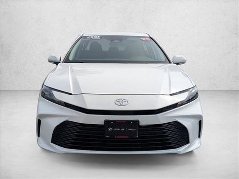 Used 2025 Toyota Camry LE image 2