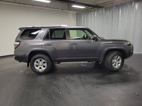 Used 2018 Toyota 4Runner SR5 image 9