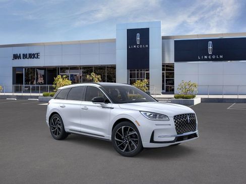 New 2025 Lincoln Corsair Grand Touring image 6