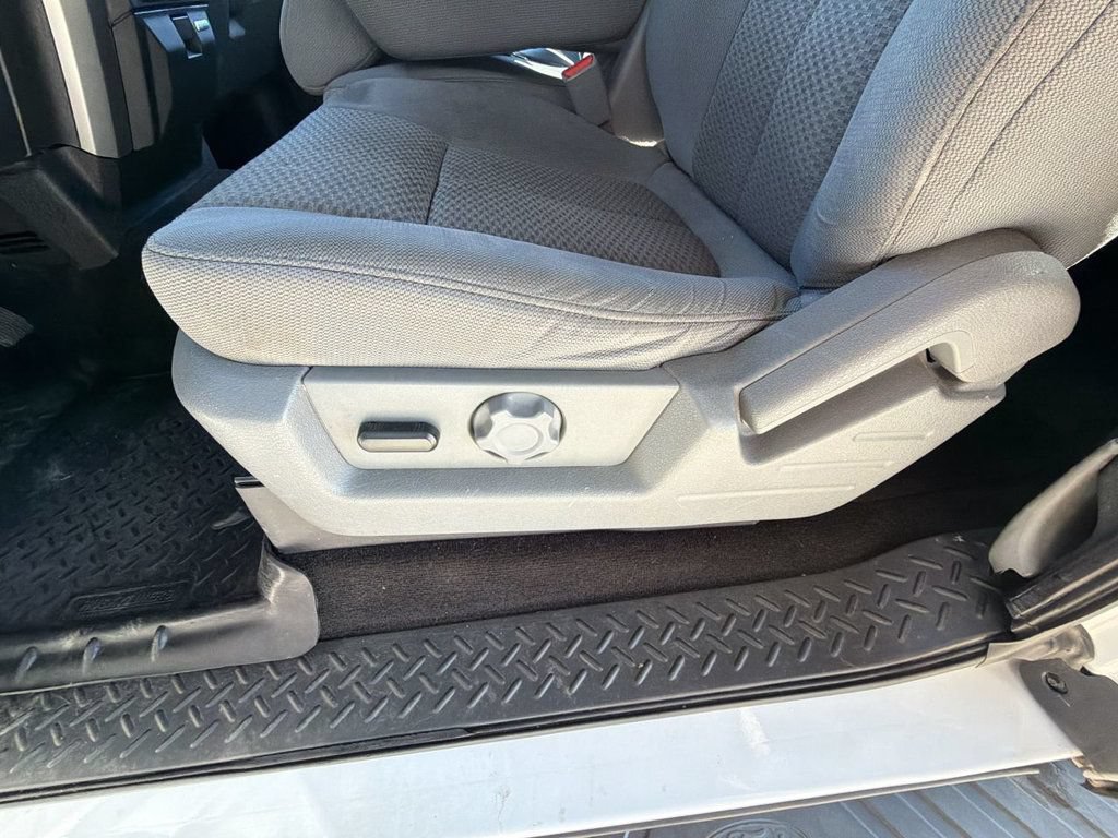 Used 2014 Ford F150 XLT w/ XLT Chrome Package RWD image 13